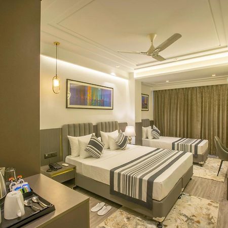 Plazzo Prime Plaza At Delhi Airport Bed and Breakfast New Delhi Exteriör bild