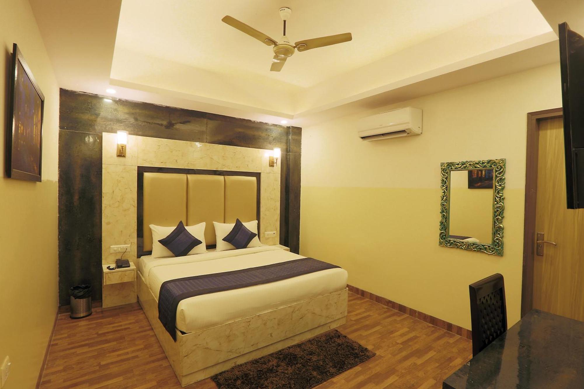 Plazzo Prime Plaza At Delhi Airport Bed and Breakfast New Delhi Exteriör bild
